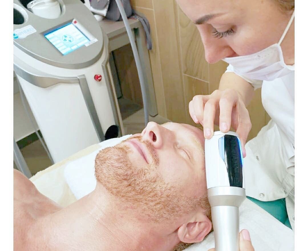 viso uomo: il trattamento viso Endospheres