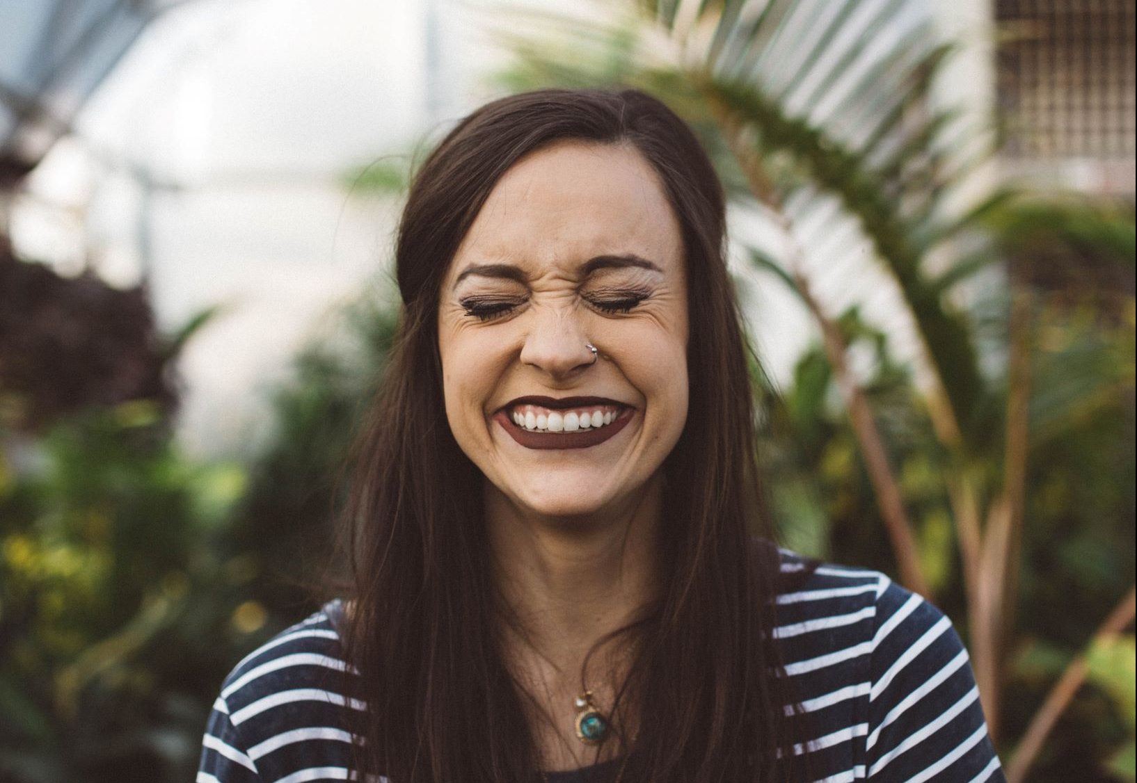 la ginnastica facciale per ringiovanire il contorno ochhi