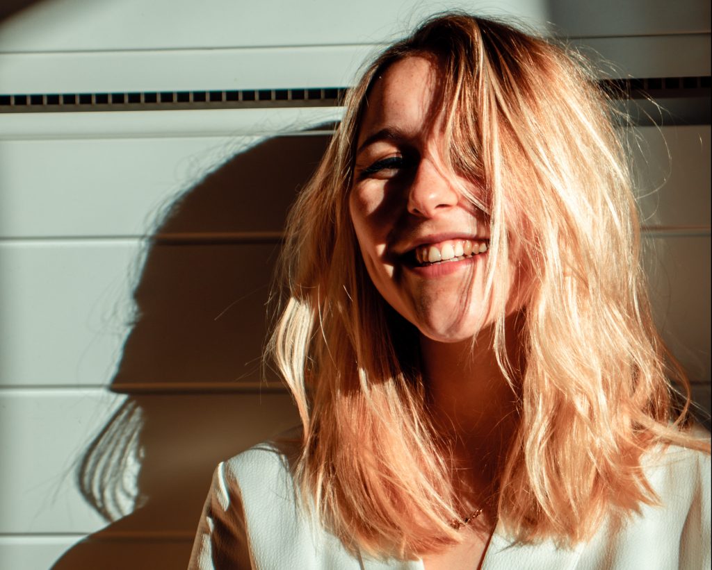 el yoga te ayuda a liberar estrés